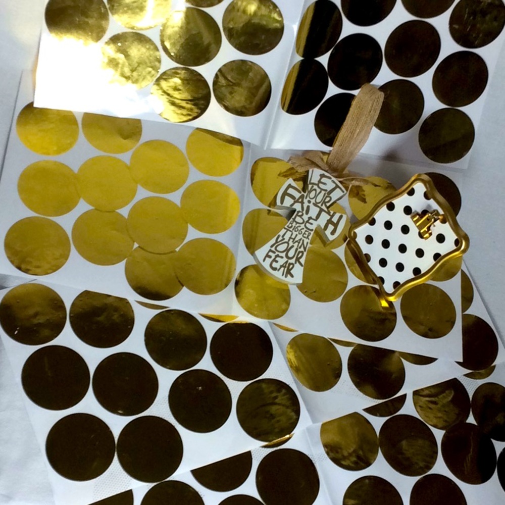 Gold Room Accessories